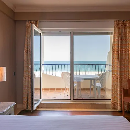 Ξενοδοχείο Playa Victoria 4*