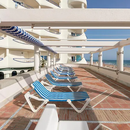 Ξενοδοχείο Playa Victoria 4*