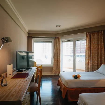 فندق Playa Victoria كاديز